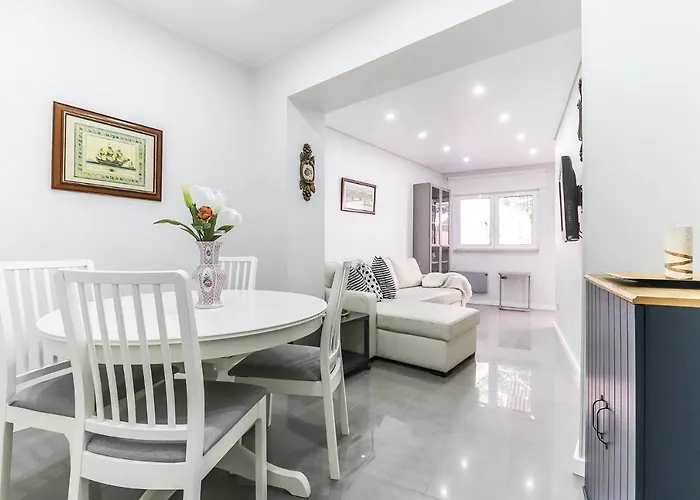 شقة Portucale ! Moscavide Casa Branca W/ Terrace *