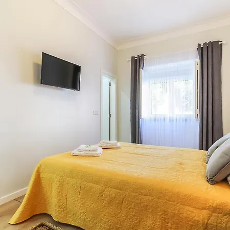 Apartment Portucale ! Moscavide Casa Branca W/ Terrace Lisbon