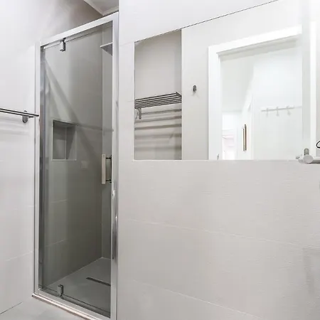 Apartament Portucale ! Moscavide Casa Branca W/ Terrace