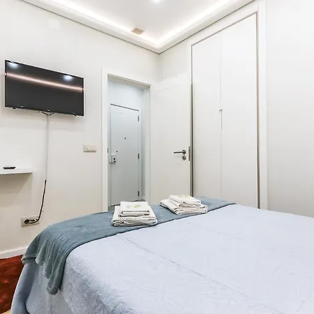 Apartamento Portucale ! Moscavide Casa Branca W/ Terrace Lisboa